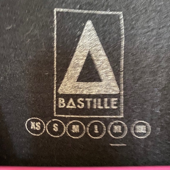 T-shirt - Picture 3 of 3